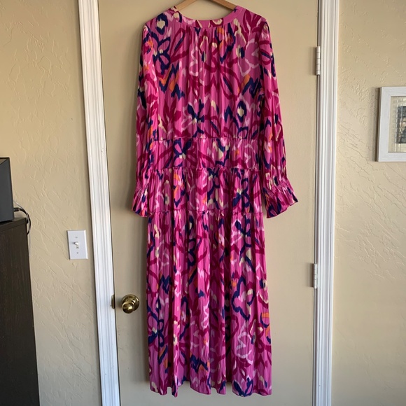 Chico's Pink Artsy Print Tiered Maxi Dress Sz.2 or 12 V- neck LS Lined Colorful - Picture 10 of 13